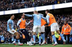 开云在线直播-曼城遭遇主场失利，排名下滑