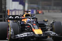 开云体育登录-雷诺车队力克迈凯伦，勒克莱尔高光表现