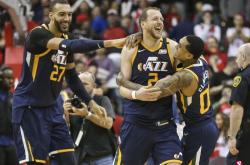 开云体育直播-火箭逆转猛龙，戈贝尔带队取胜