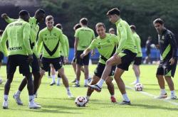 开云下载-瓦朗西亚客场获胜，稳固保级形势的简单介绍