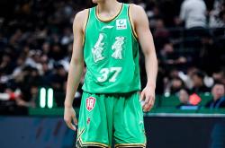 开云足球直播-小将新秀突围成功，被誉为未来足坛明星