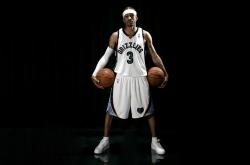 开云下载-赛道上的独舞者，莱万如何主宰F1年度争冠之夜