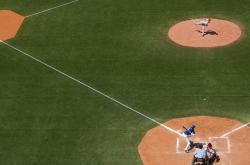 开云体育登录-决胜时刻，活塞铁血带走尼克斯，文班亚马欧冠半决赛展露未来巨星锋芒