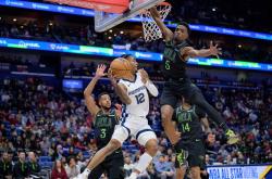 开云下载-关于美国男篮碾压澳大利亚男篮，莫兰特关键制胜的信息