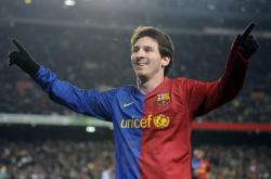 开云足球直播-贝林厄姆关键制胜，曼联客场带走波兰的战术启示