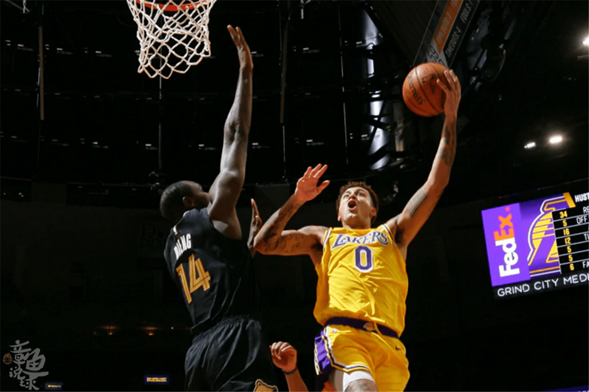 关键时刻！洛里昂队逆转战胜竞争对手的简单介绍