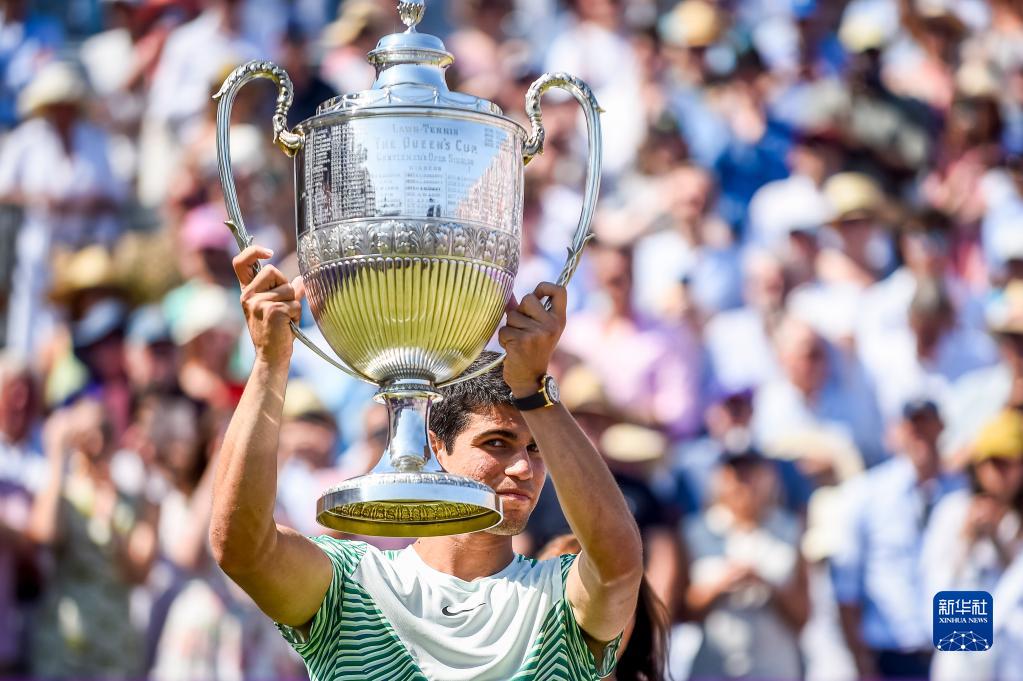 日本网球队逆转英国网球队,阿尔卡拉斯打破历史纪录的简单介绍 日本网球队逆转英国网球队,阿尔卡拉斯打破历史纪录的简单介绍