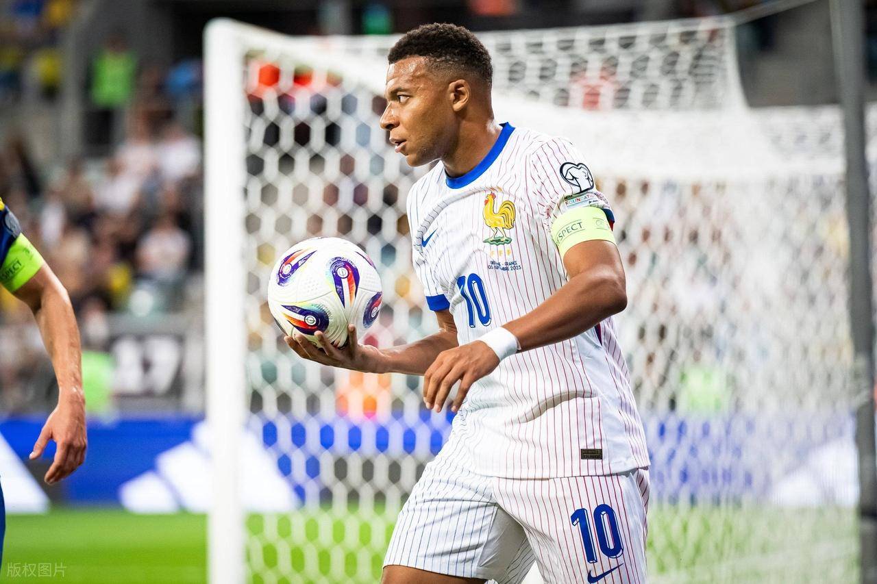 法国击败乌克兰晋级欧国联决赛