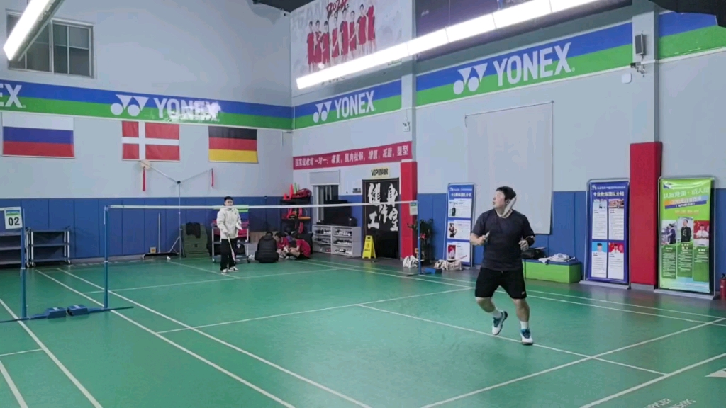 印尼羽毛球队翻盘英格兰羽毛球队，陶菲克绝境逆转的简单介绍