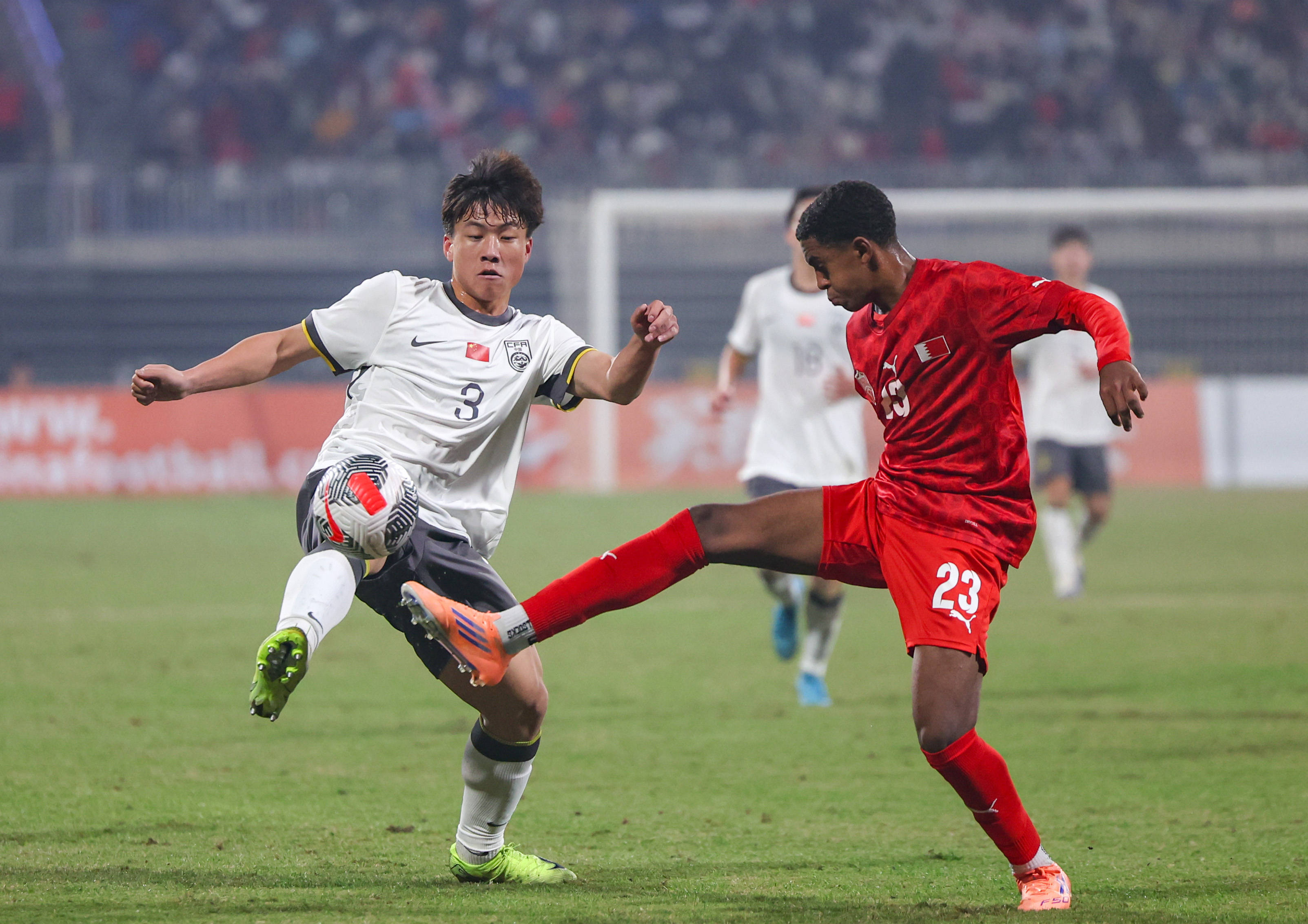 亚洲球队在国际赛事中取得耀眼成绩