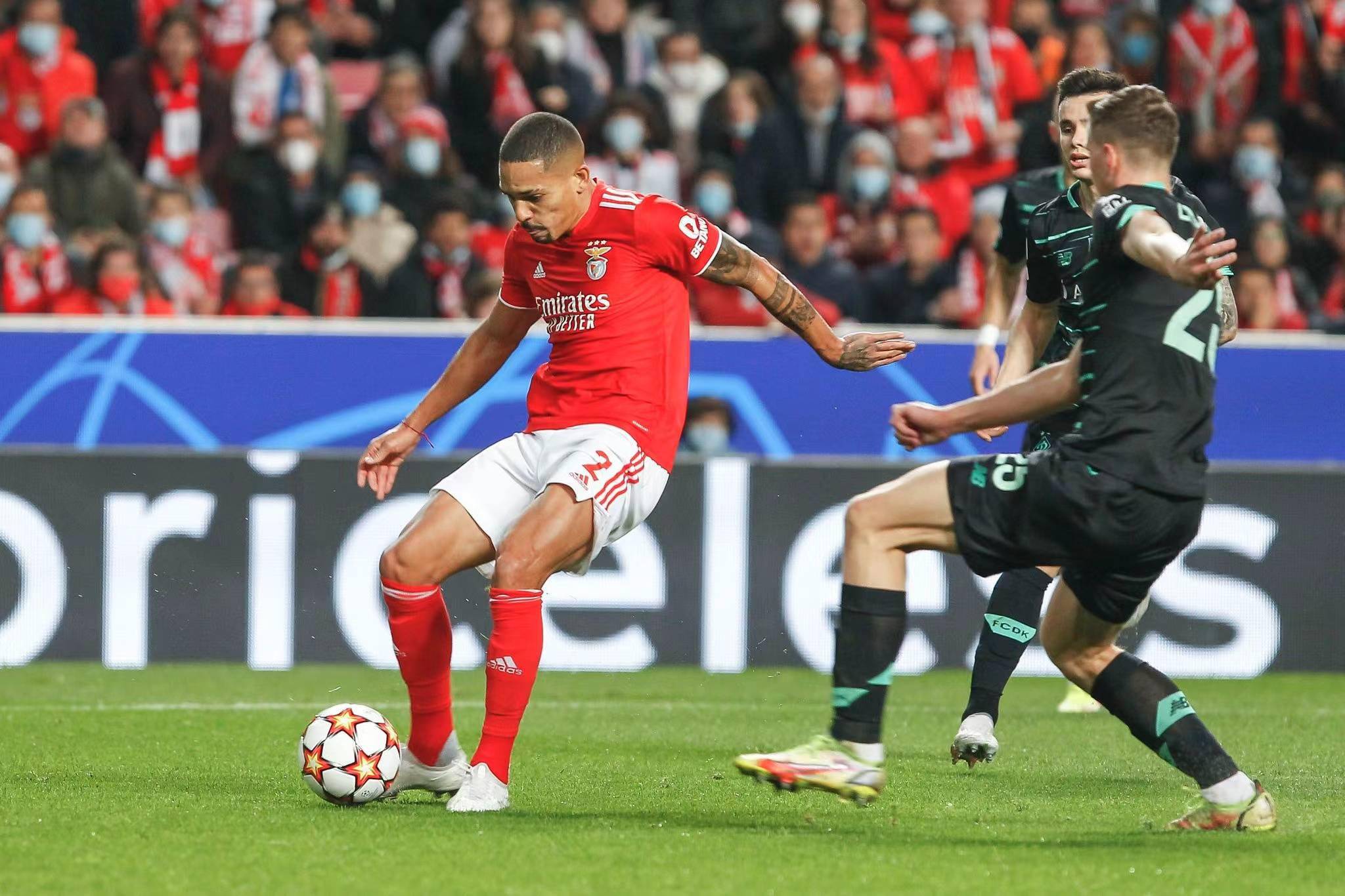 莱比锡红牛取得一场惊险胜利