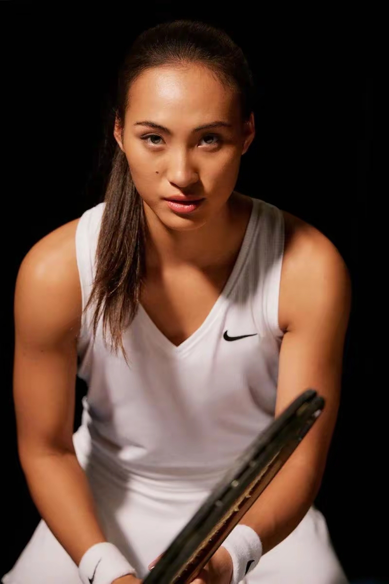 网球巨星兼情感教练，私人生活走红