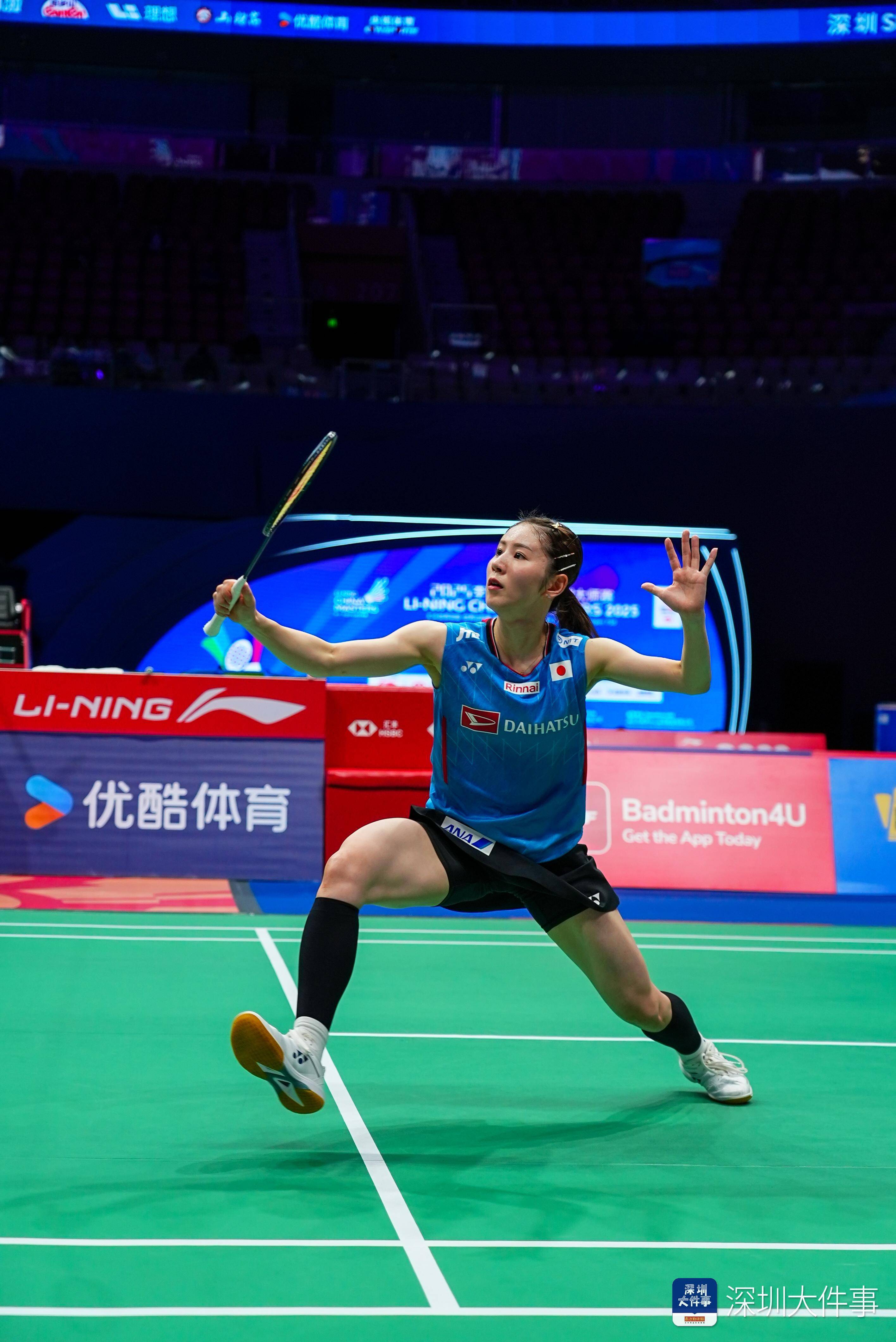 羽毛球赛场上激战连连，意外发生引人注目的简单介绍