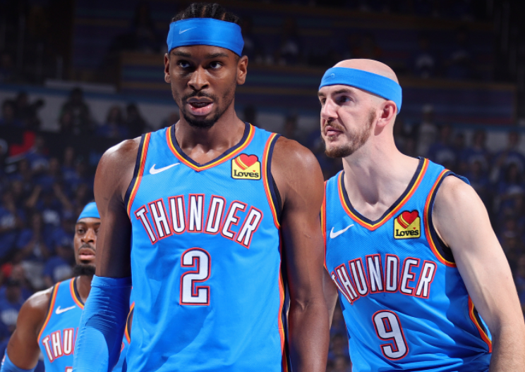 球队连续胜出,冲刺总冠军荣誉 球队连续胜出,冲刺总冠军荣誉