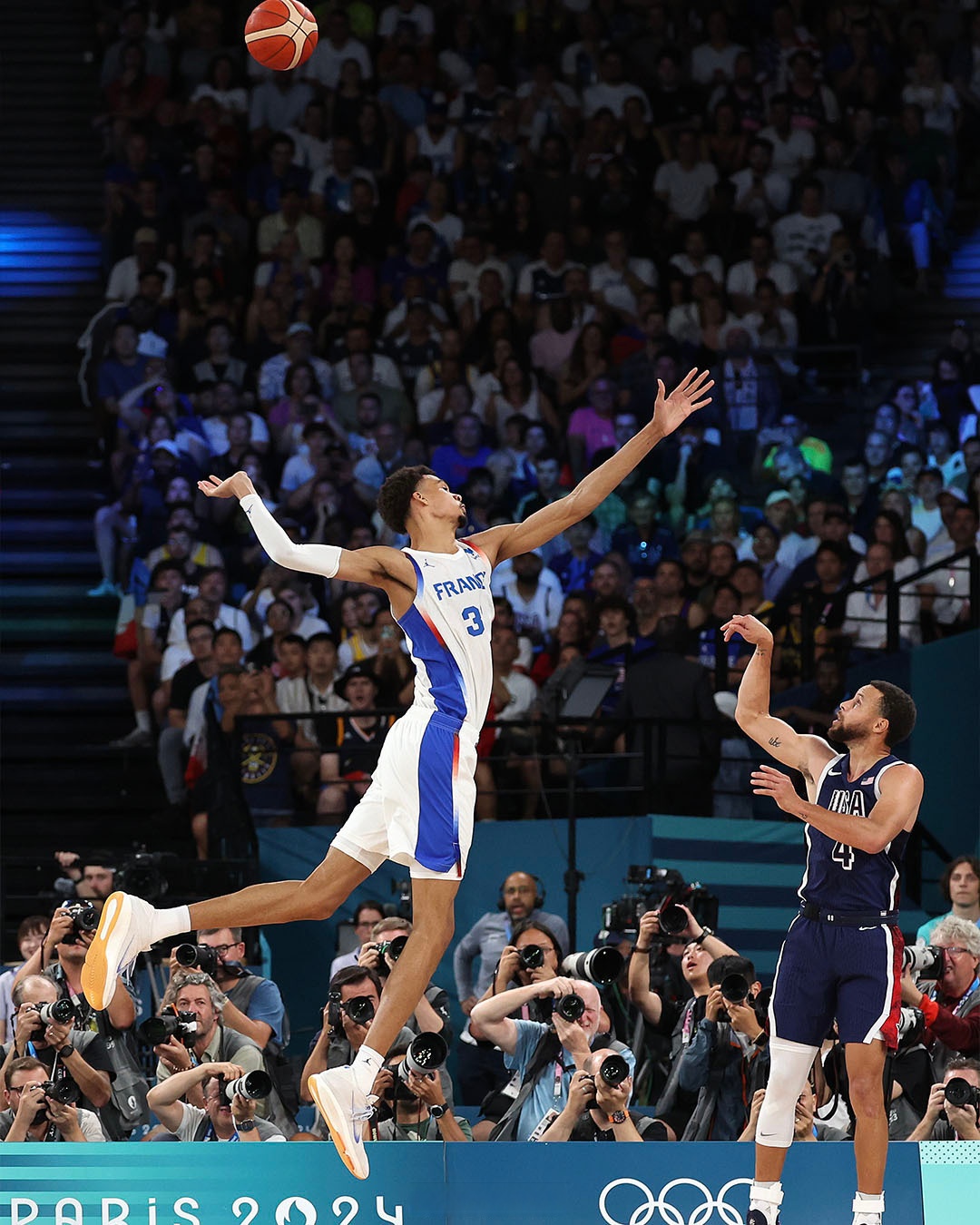 巴西男篮力克美国男篮，库里打破历史纪录的简单介绍