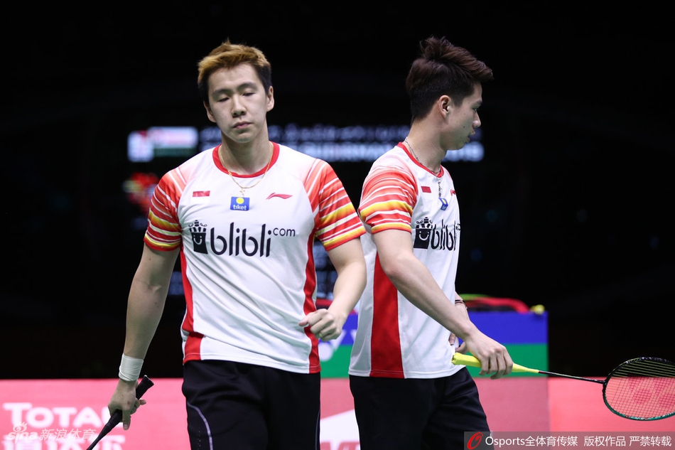 包含印尼羽毛球队完胜中国羽毛球队，辛杜完成帽子戏法的词条