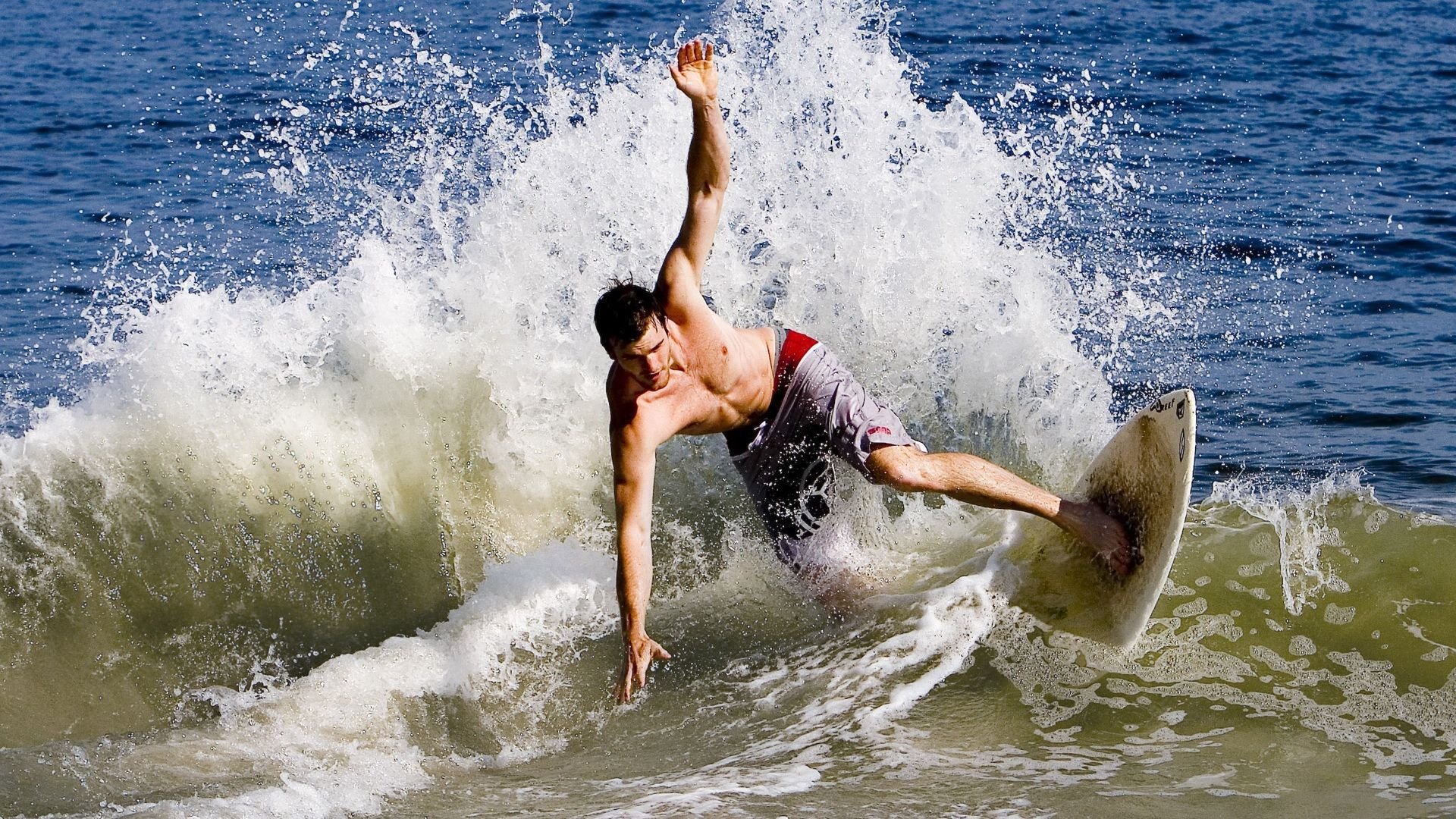 东契奇表现堪称教科书,魔术生死战取胜湖人