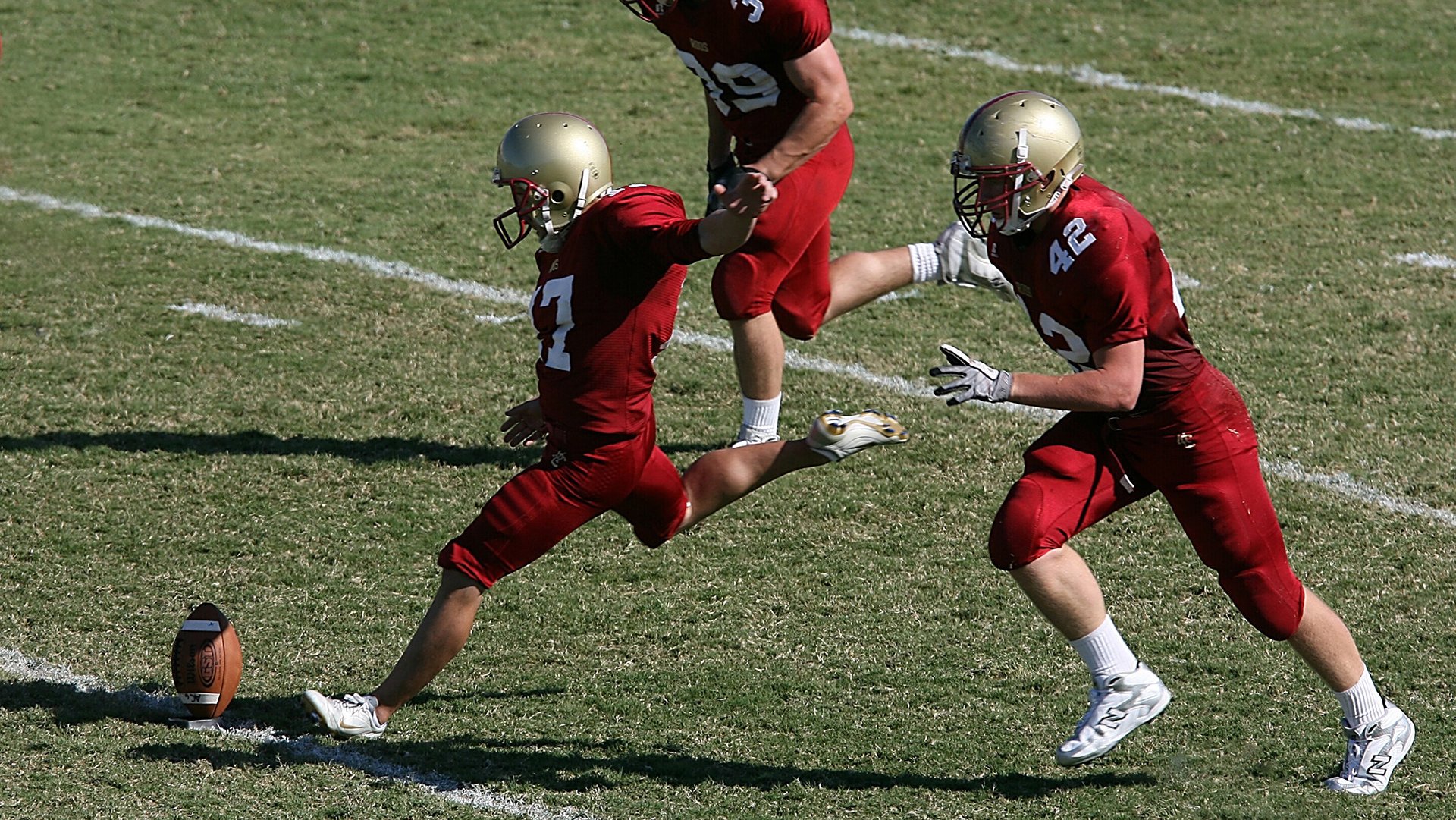 塞维利亚式火力压制澳大利亚,库尔图瓦成关键先生,一场战术与意志的胜利